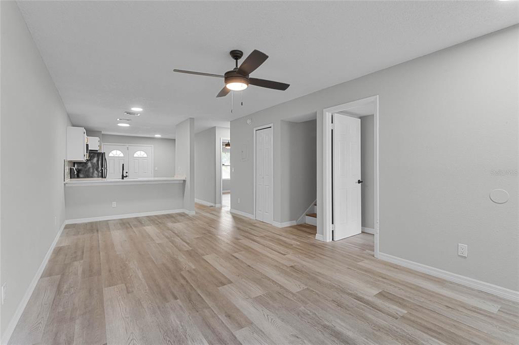 1067 SOPHIE BOULEVARD, ORLANDO, FL — photo 4 of 18