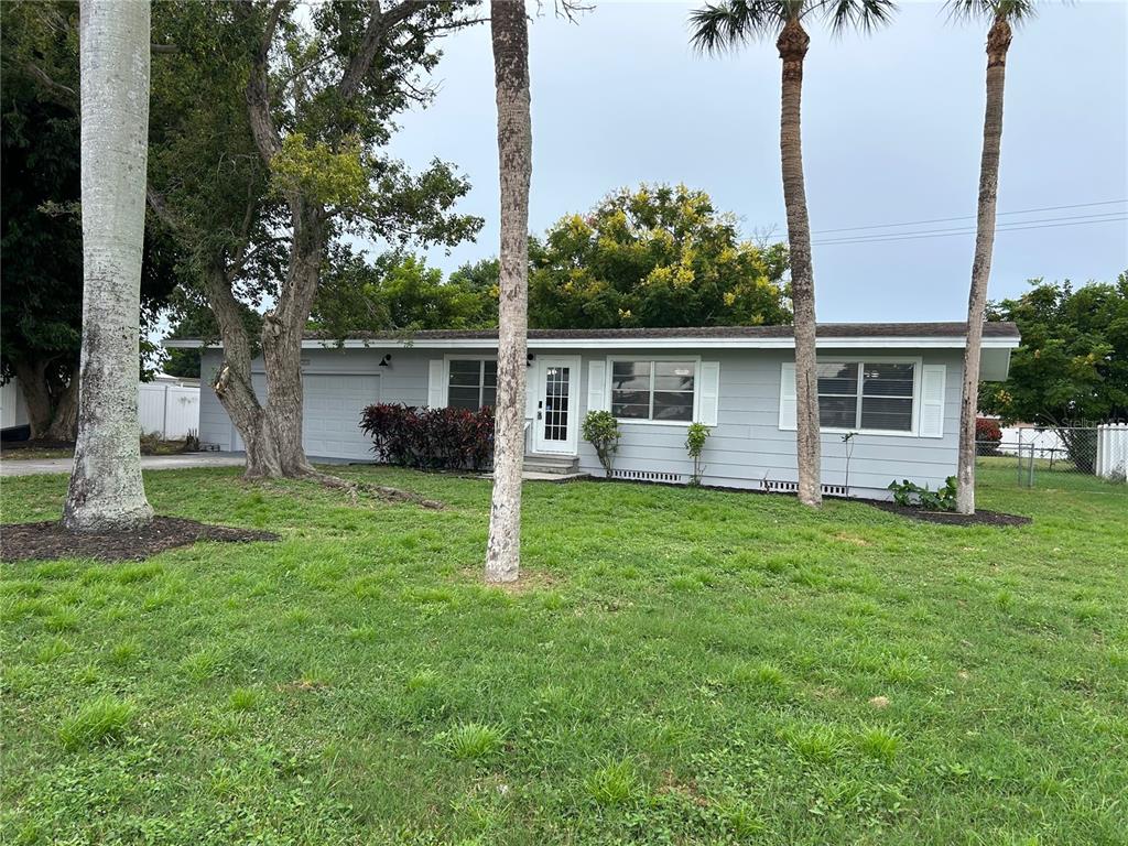 4708 PARK ACRES DRIVE, BRADENTON, FL — photo 3 of 30