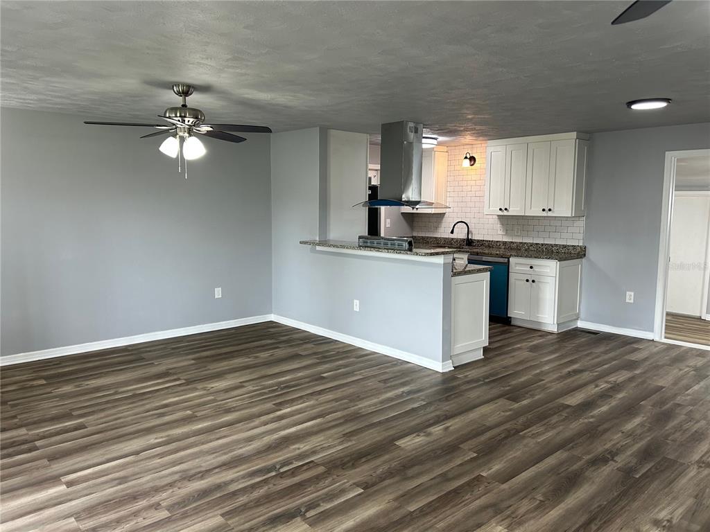 4708 PARK ACRES DRIVE, BRADENTON, FL — photo 5 of 30
