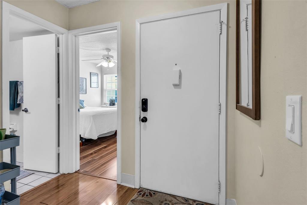 3811 N OAK DRIVE UNIT E51, TAMPA, FL — photo 4 of 30