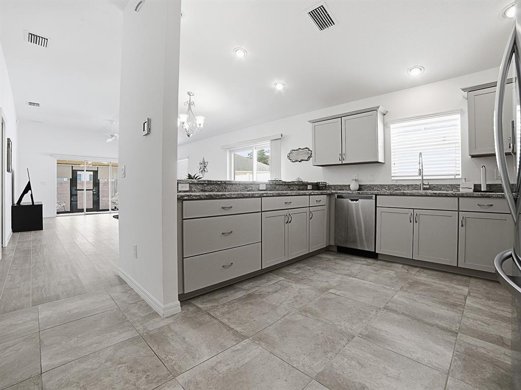 7380 SE 168TH DIPIETRO LANE, THE VILLAGES, FL — photo 3 of 30