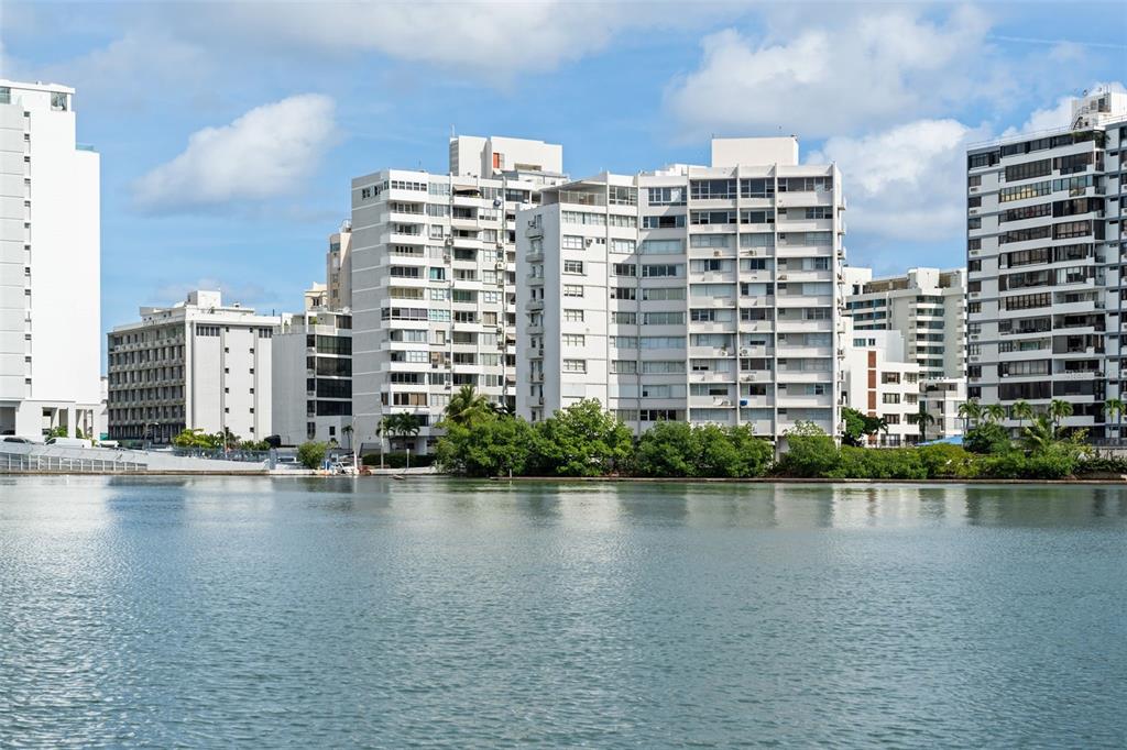 15 MARSEILLES UNIT 1E