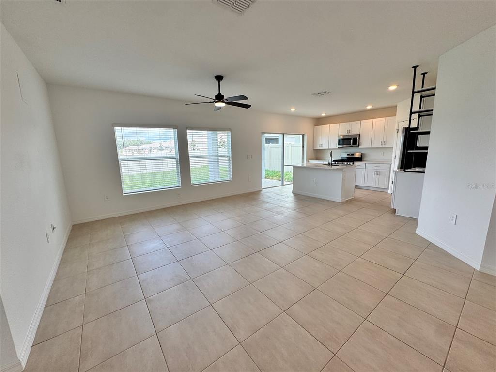 33981 SKY BLOSSOM CIRCLE, LEESBURG, FL — photo 4 of 16