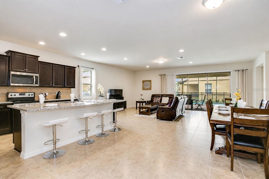 8861 CORCOVADO DRIVE, KISSIMMEE, FL — photo 4 of 25