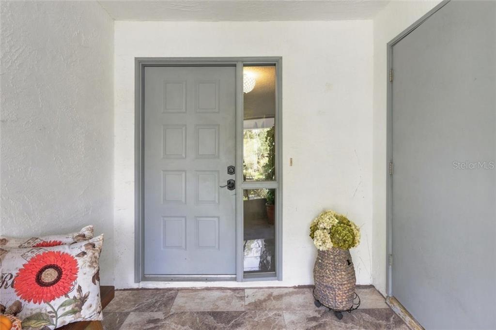91 Anton COURT, HOMOSASSA, FL — photo 4 of 29