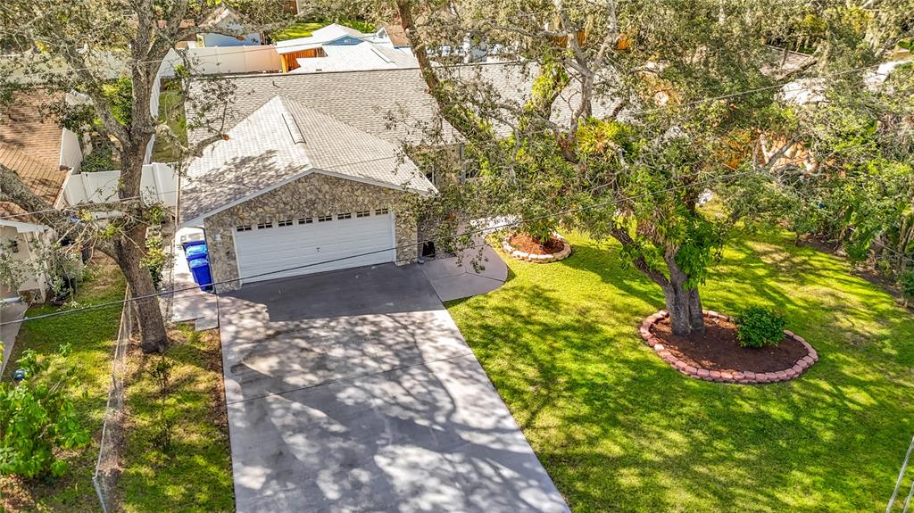12920 N ALBANY AVENUE, TAMPA, FL — photo 2 of 67