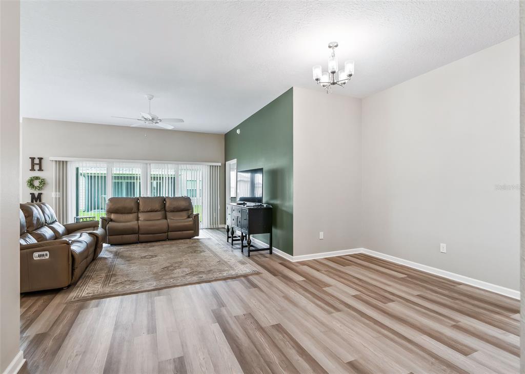 621 CHERRY CREEK WAY, THE VILLAGES, FL — photo 4 of 40