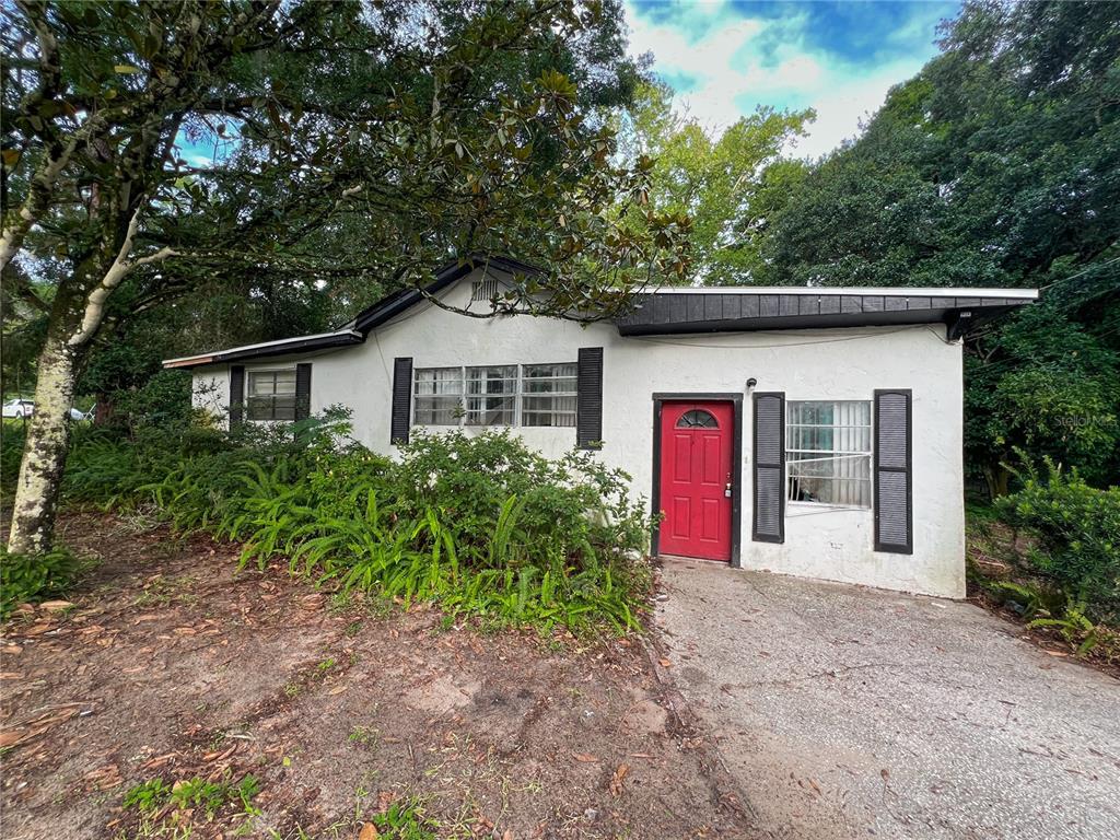 1402 SE 27TH STREET