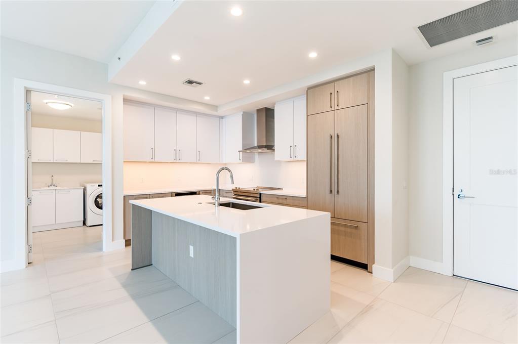 275 1ST AVENUE SOUTH UNIT 2208, ST PETERSBURG, FL — photo 3 of 30