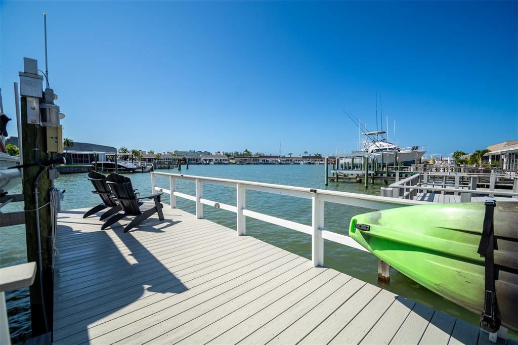 494 BOCA CIEGA POINT BOULEVARD N