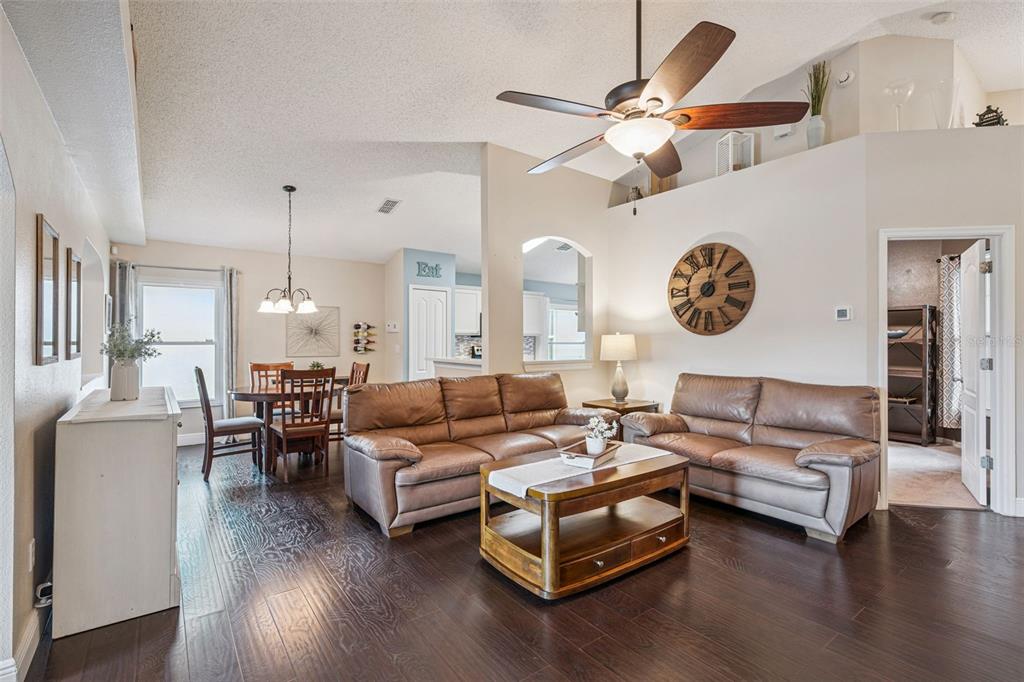 2219 HILLSHIRE DRIVE, ORLANDO, FL — photo 3 of 29