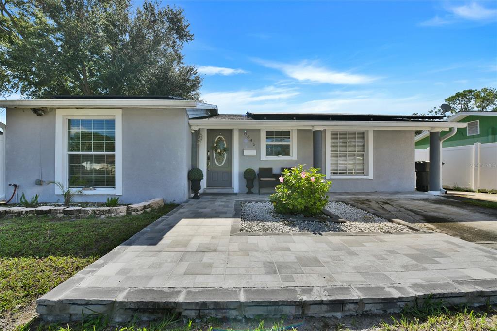 8845 AUBURN WAY, TAMPA, FL — photo 2 of 30