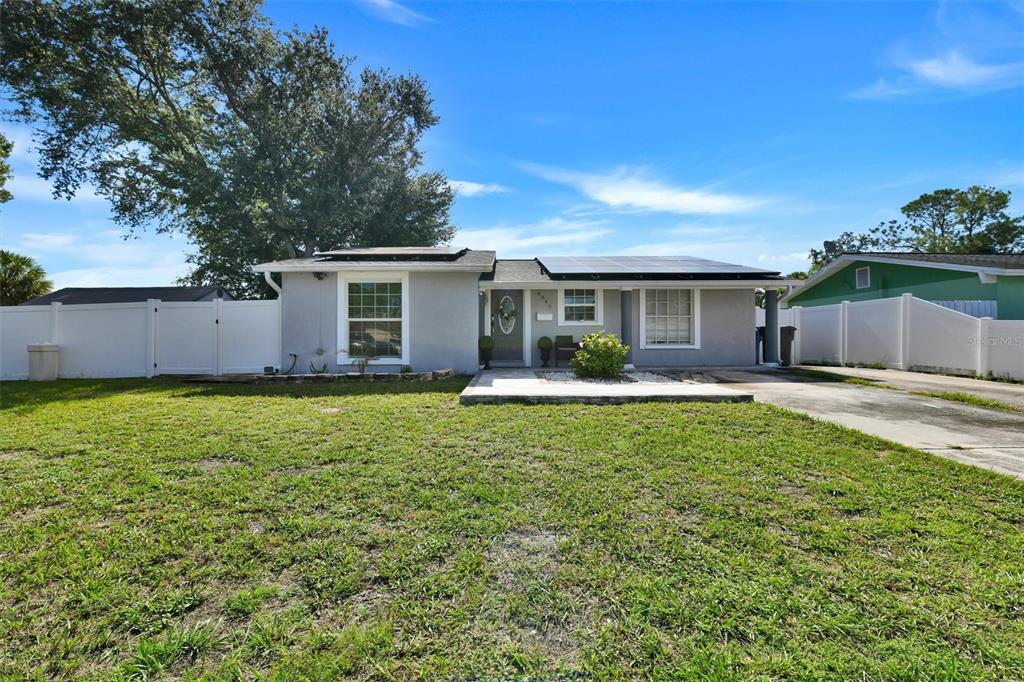 8845 AUBURN WAY, TAMPA, FL — photo 4 of 30