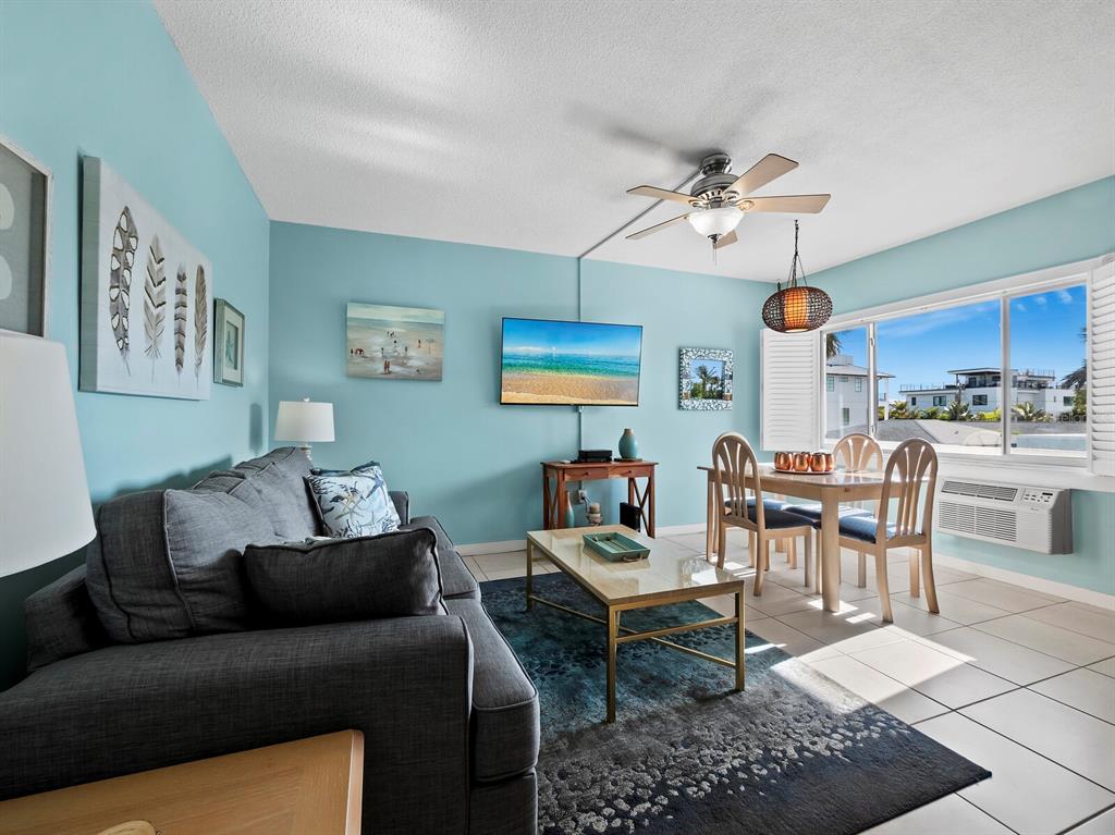 475 BENJAMIN FRANKLIN DRIVE UNIT 215, SARASOTA, FL — photo 3 of 30