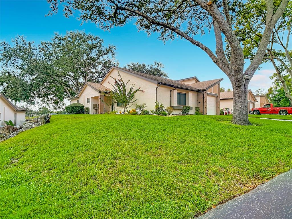 7406 HEATHER WALK DRIVE, WEEKI WACHEE, FL — photo 3 of 30
