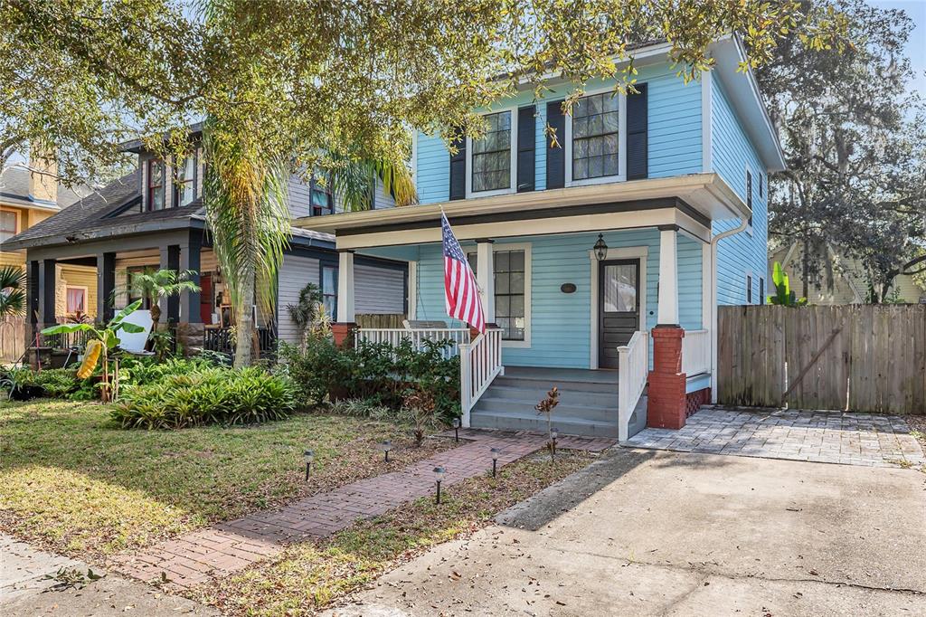 203 E 10TH STREET