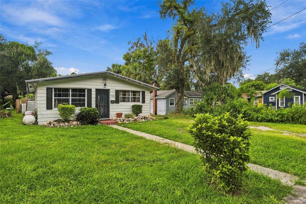 7051 WASHINGTON STREET, NEW PORT RICHEY, FL — photo 3 of 30