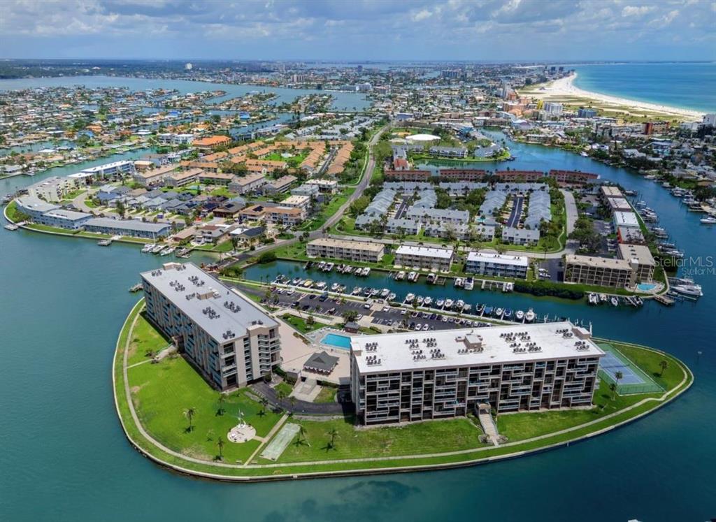 1 KEY CAPRI UNIT 406W