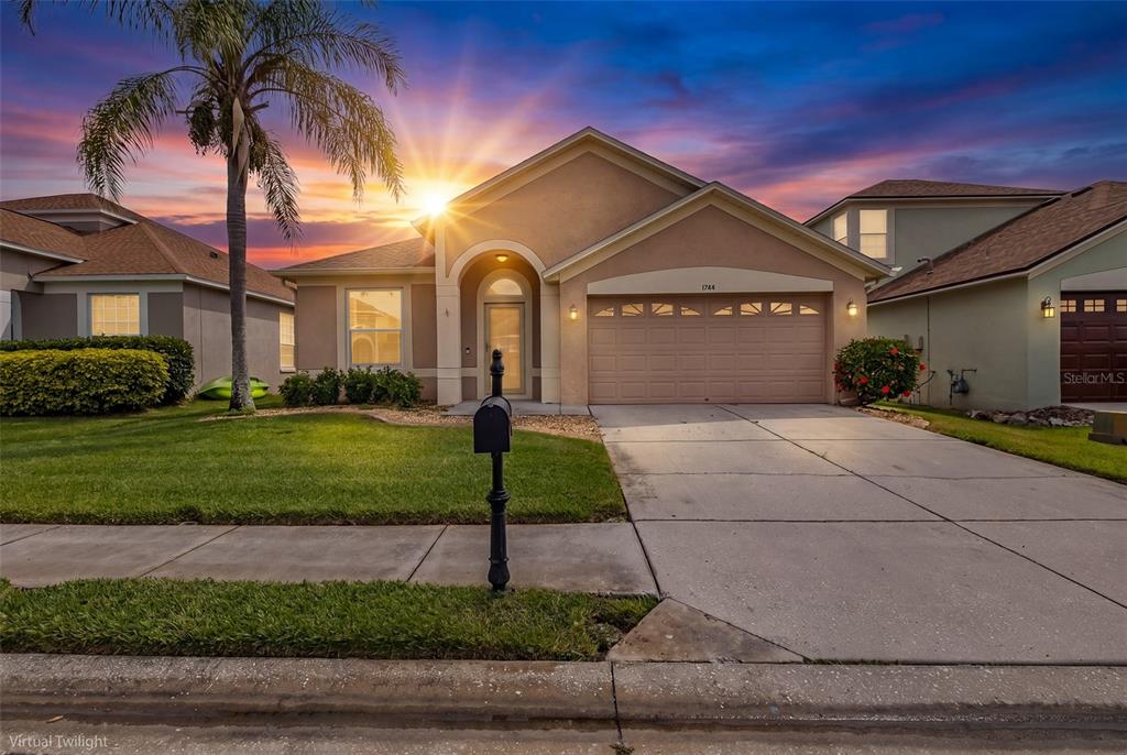 1744 LADY PALM COURT