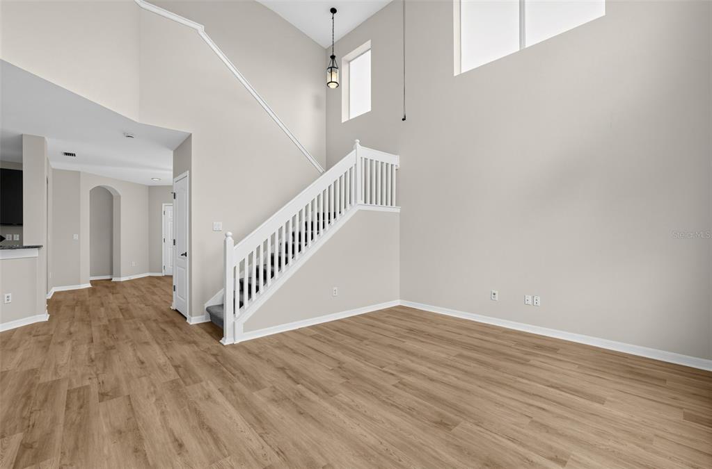 7876 CARRIAGE POINTE DRIVE, GIBSONTON, FL — photo 3 of 26