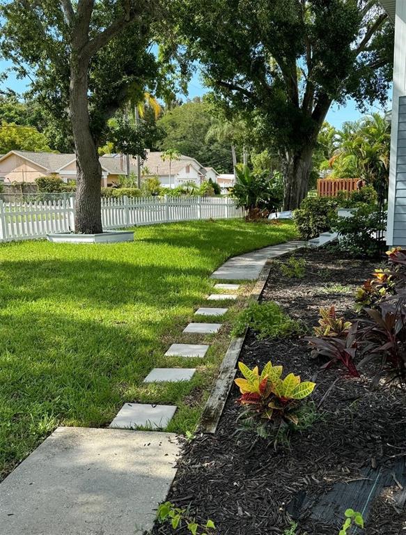 22 CYPRESS DRIVE, PALM HARBOR, FL — photo 4 of 10