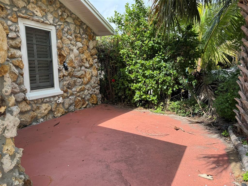 117 12TH AVENUE, INDIAN ROCKS BEACH, FL — photo 4 of 21