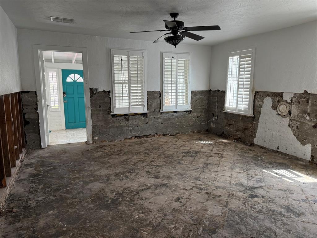 117 12TH AVENUE, INDIAN ROCKS BEACH, FL — photo 5 of 21