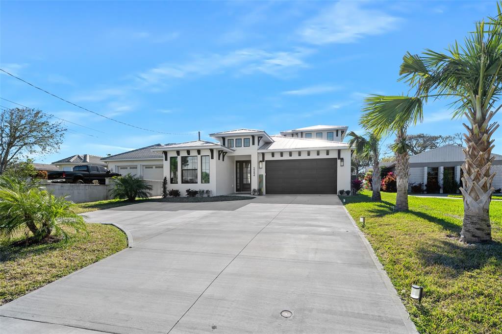 2244 S HALIFAX DRIVE