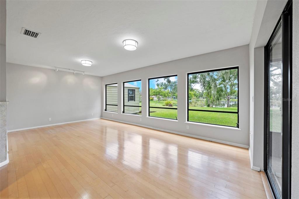 8006 OAK DRIVE, PALMETTO, FL — photo 3 of 30