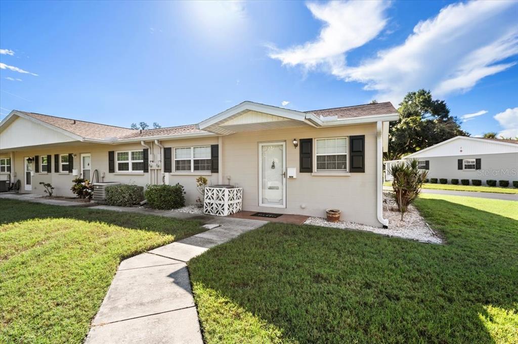 2753 GOLF COURSE DRIVE UNIT 104, SARASOTA, FL — photo 2 of 30