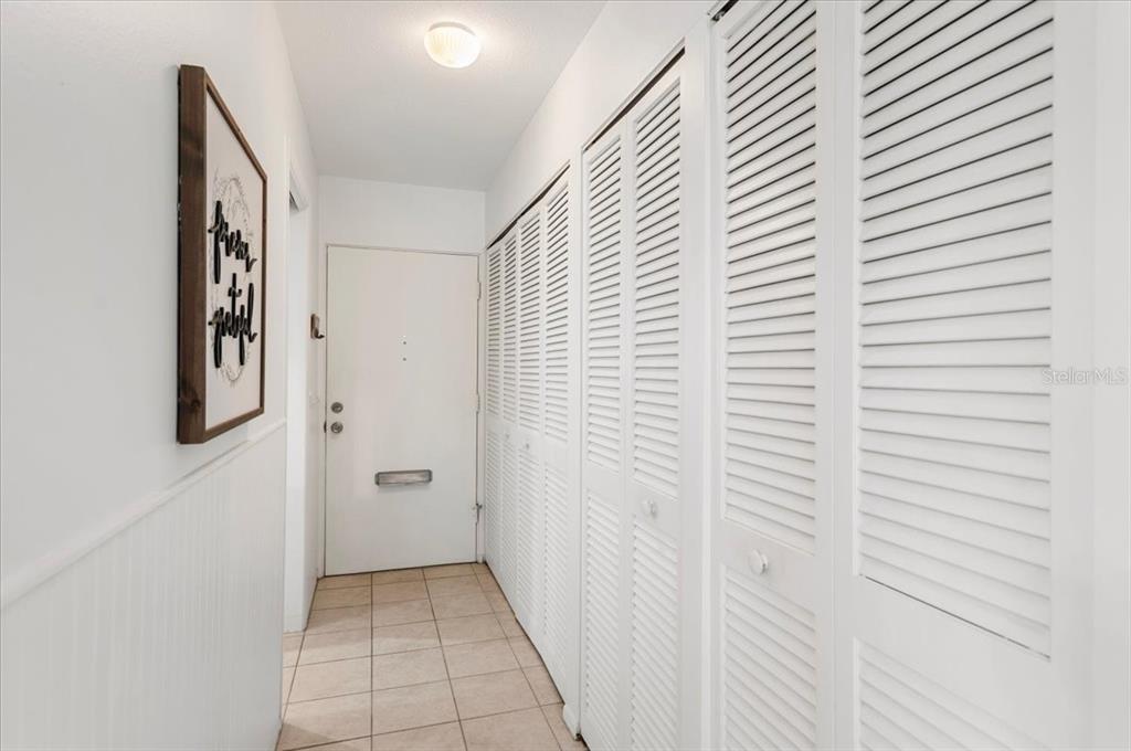 2753 GOLF COURSE DRIVE UNIT 104, SARASOTA, FL — photo 3 of 30
