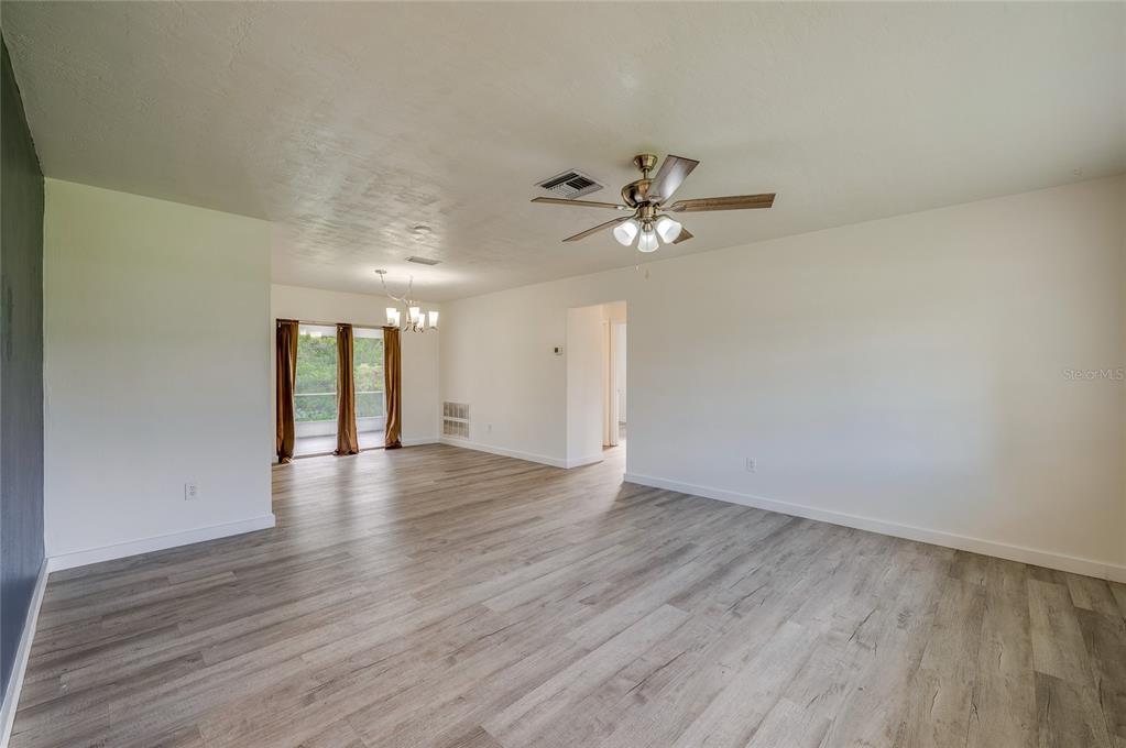 971 N WAYCROSS CIRCLE, DELTONA, FL — photo 3 of 37