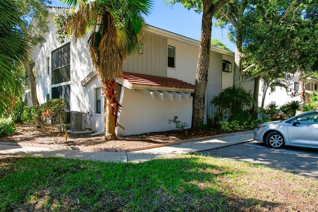 300 S FLORIDA AVENUE UNIT 100L, TARPON SPRINGS, FL — photo 4 of 36