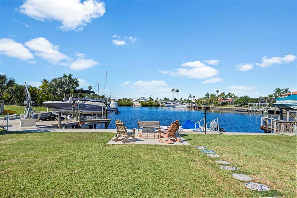 3711 FLORAMAR TERRACE
