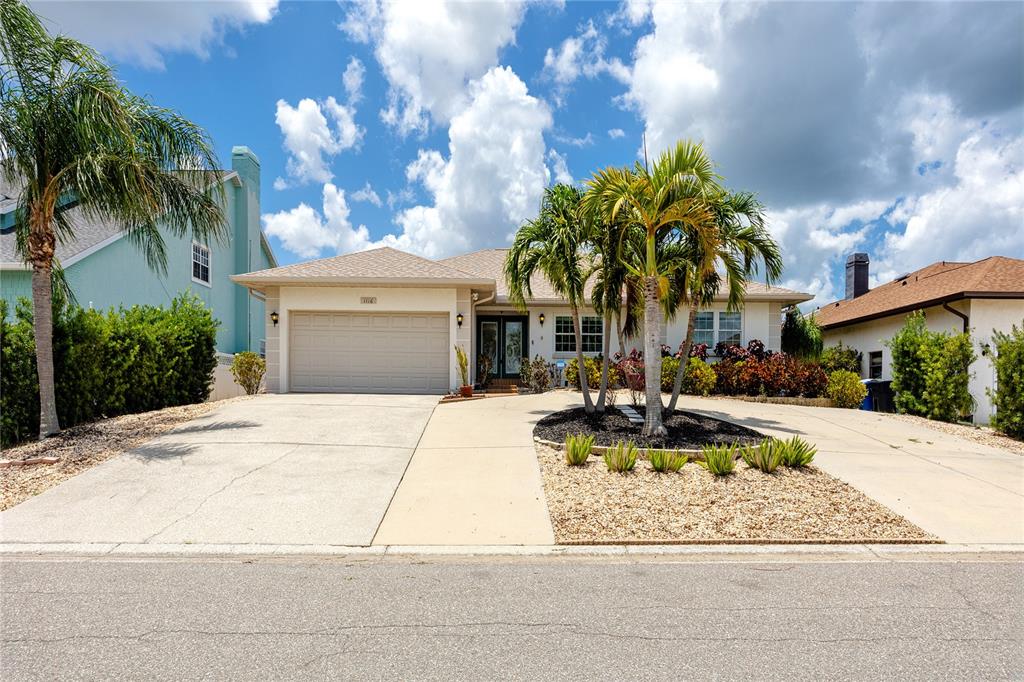 1116 KINGFISH PLACE