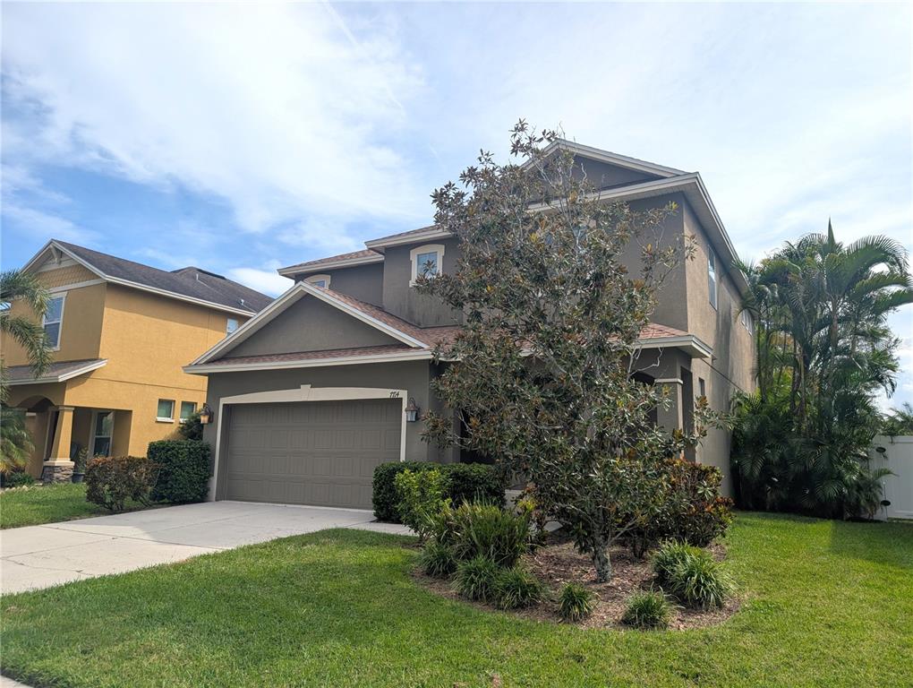 7714 LANDCARE LANE, TAMPA, FL — photo 3 of 27