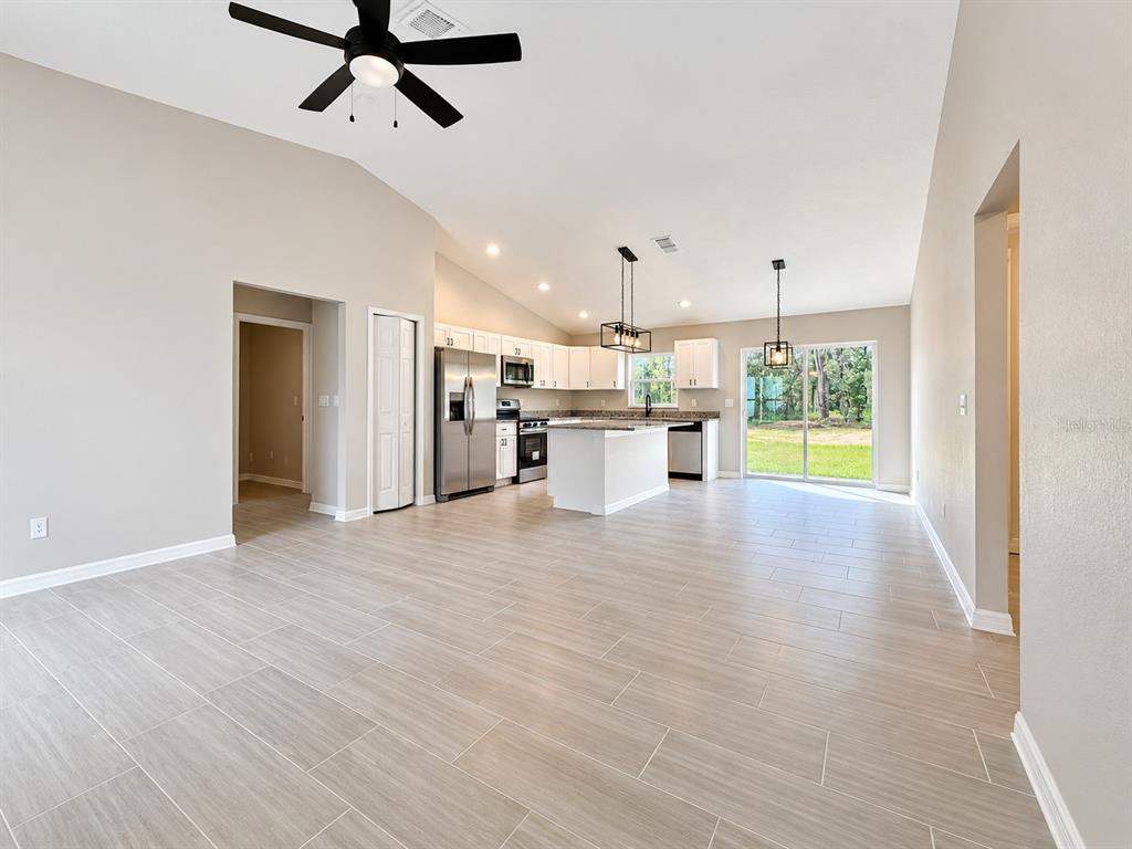 2120 SW OBEE RIDGE ROAD, DUNNELLON, FL — photo 2 of 13