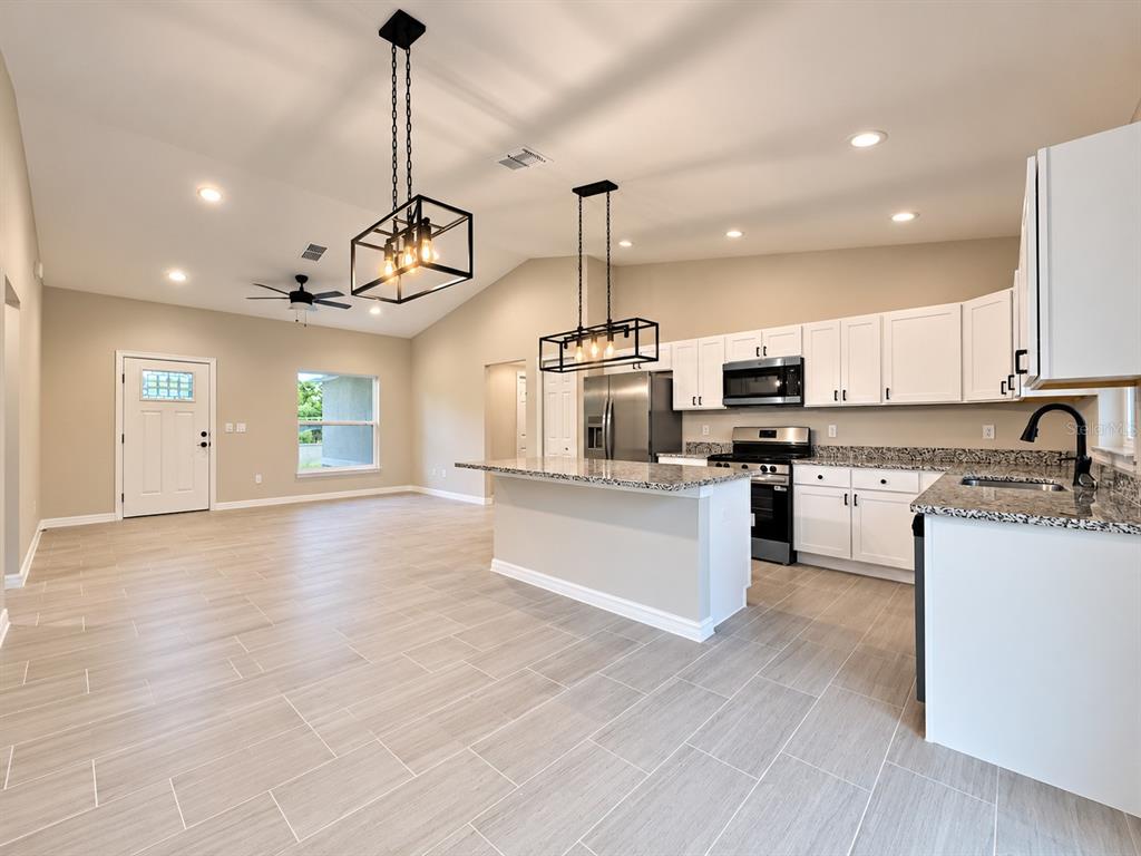 2120 SW OBEE RIDGE ROAD, DUNNELLON, FL — photo 3 of 13