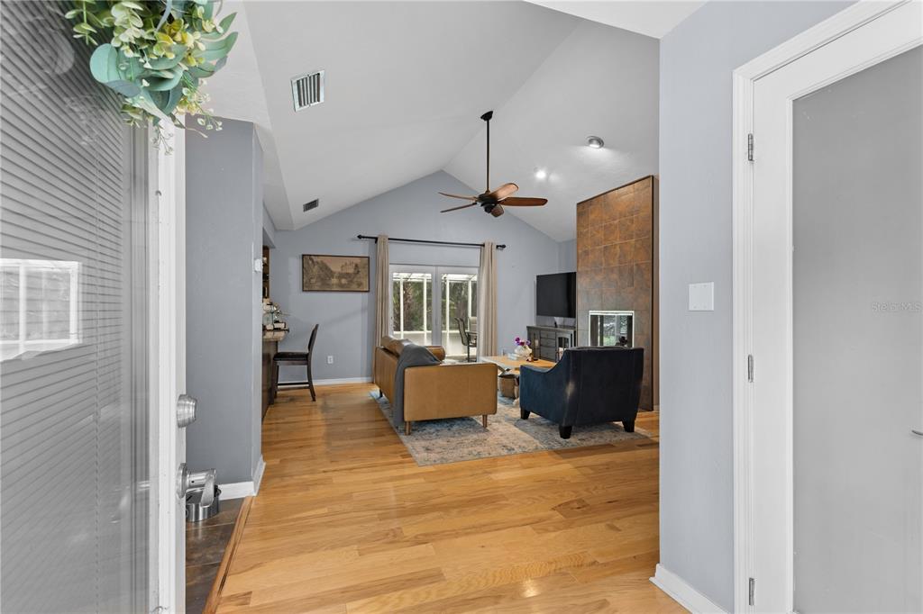 5305 NW 52ND TERRACE, GAINESVILLE, FL — photo 4 of 28
