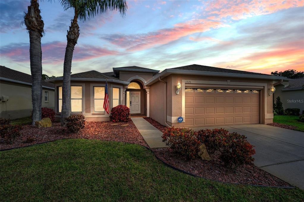 1326 WINDING WILLOW DRIVE
