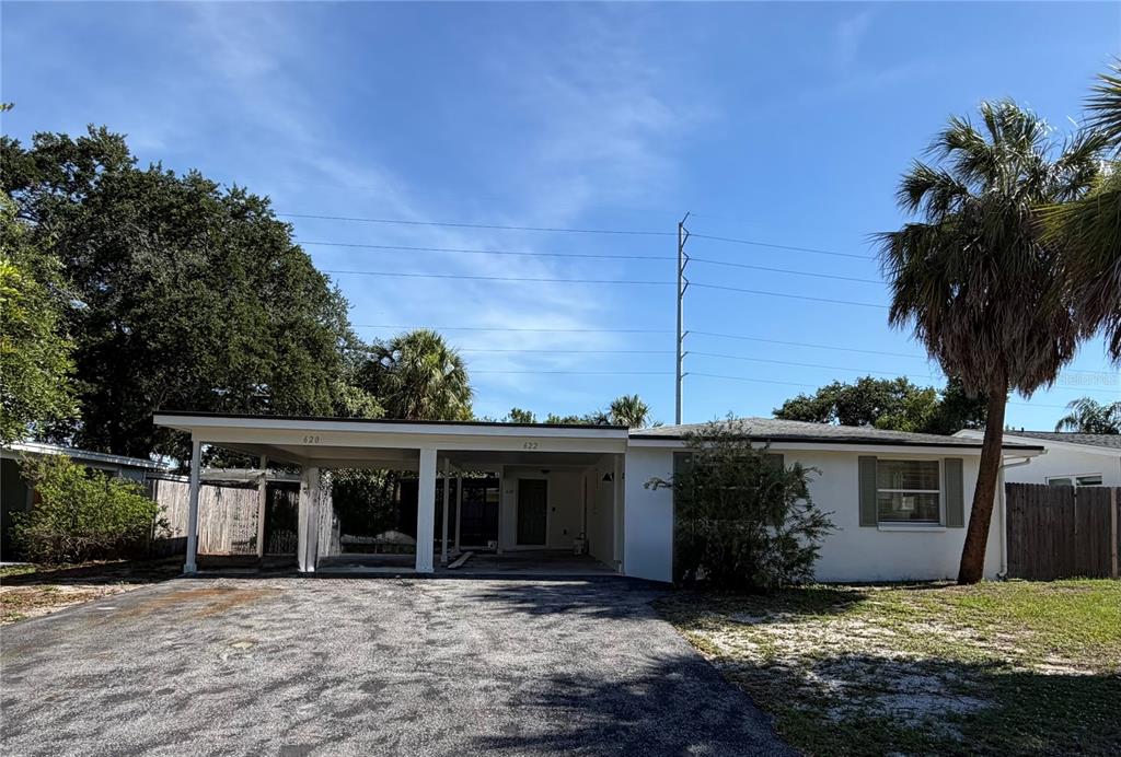 622 DOGWOOD COURT