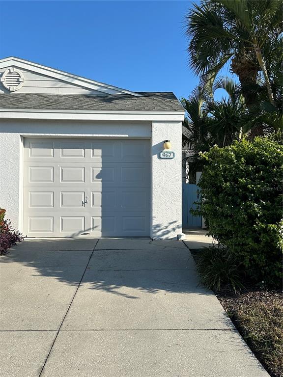 967 WATERSIDE LANE