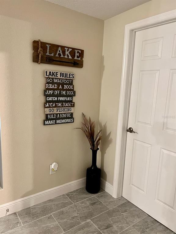896 CR 485A, LAKE PANASOFFKEE, FL — photo 5 of 30