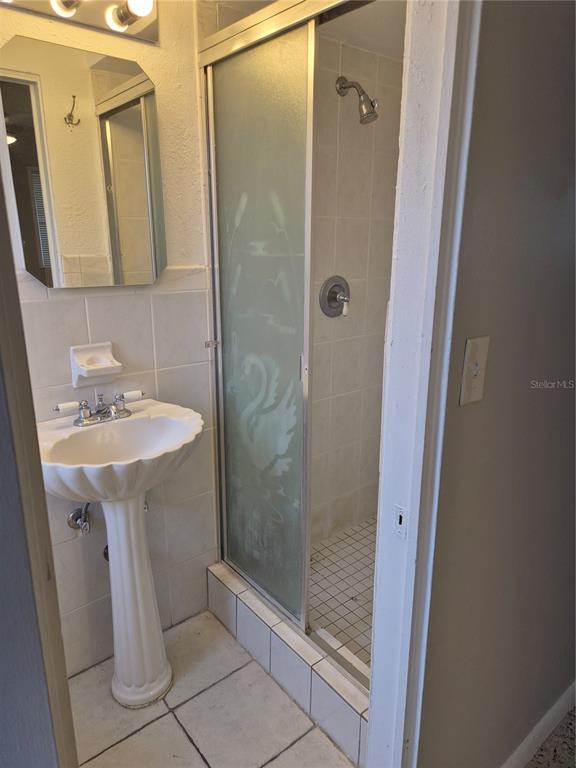 5640 94TH AVENUE N, PINELLAS PARK, FL — photo 4 of 27