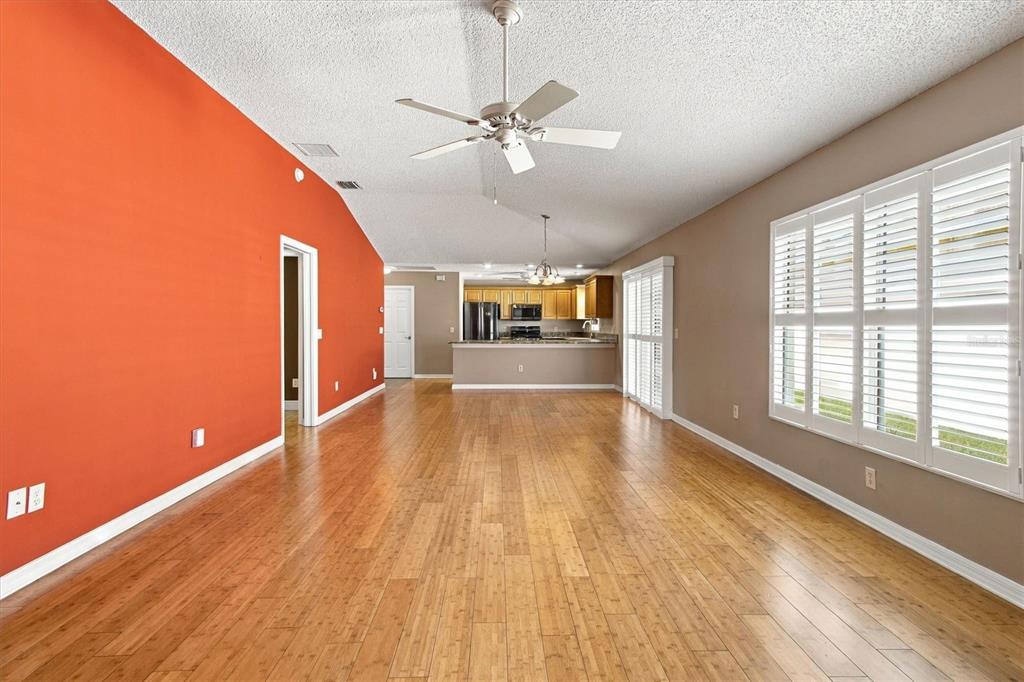1075 BURNETTOWN PLACE, THE VILLAGES, FL — photo 4 of 30