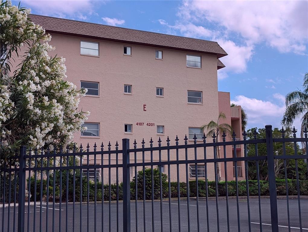 4111 HERON WAY UNIT E-103