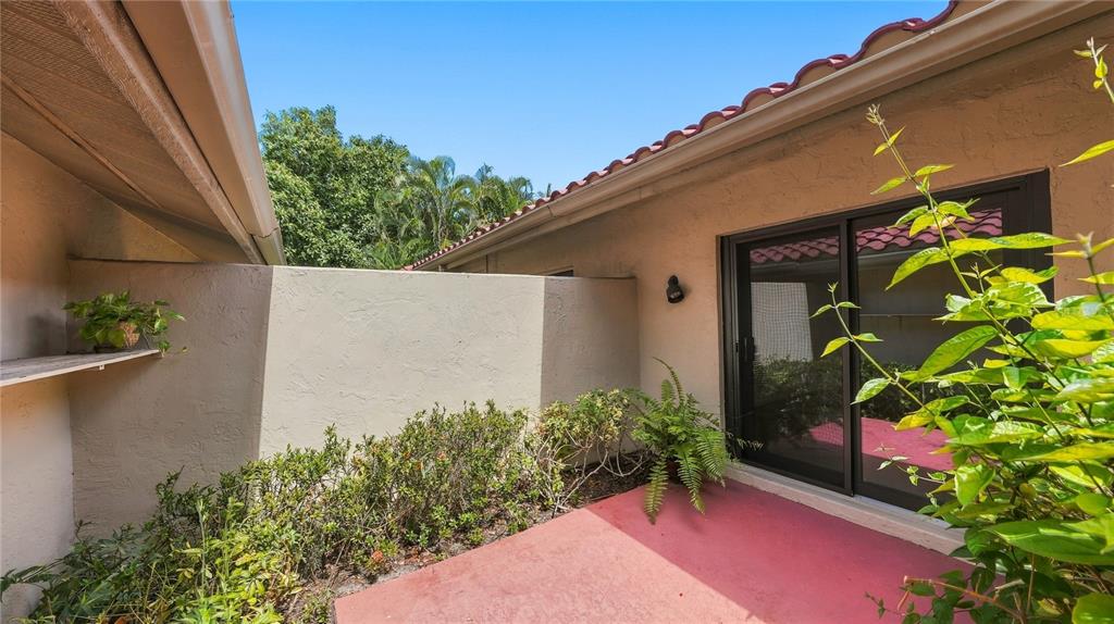 4802 KESTRAL PARK CIRCLE UNIT 22, SARASOTA, FL — photo 3 of 30