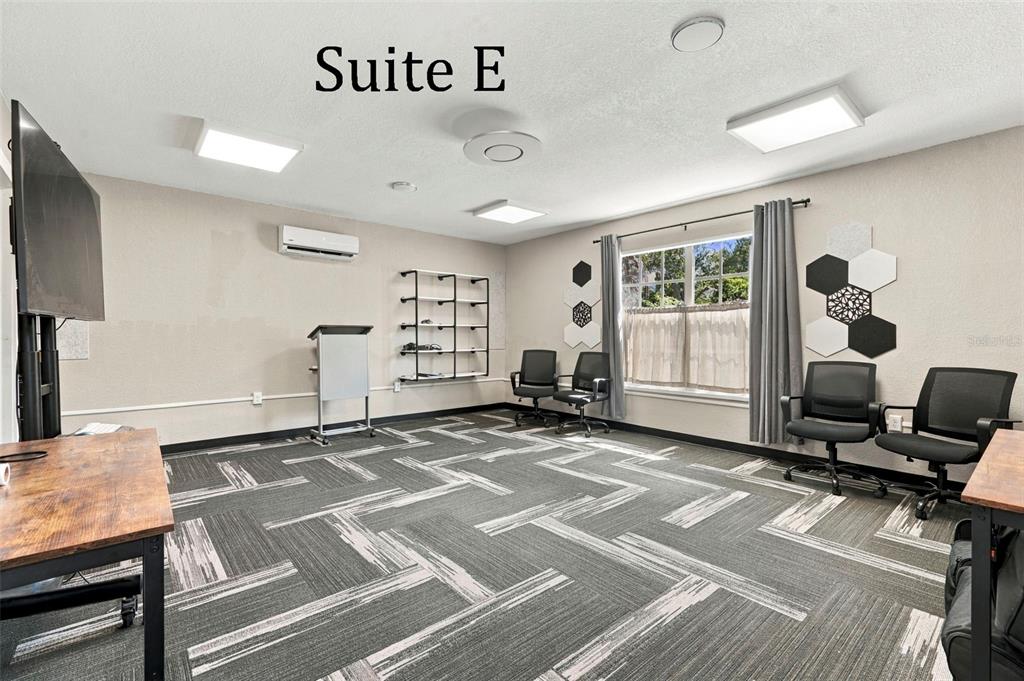11748 LA MADERA BOULEVARD UNIT E, PORT RICHEY, FL — photo 4 of 45