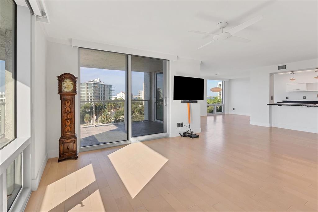 1111 N GULFSTREAM AVENUE UNIT 6A, SARASOTA, FL — photo 5 of 30