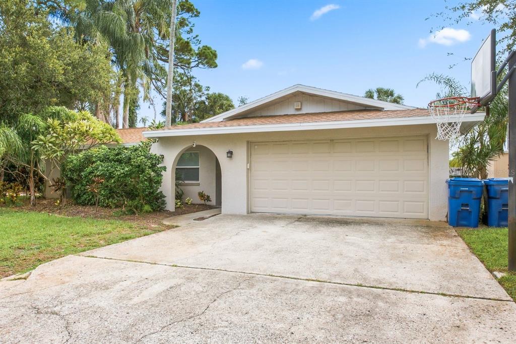 9165 136TH STREET, SEMINOLE, FL — photo 3 of 30